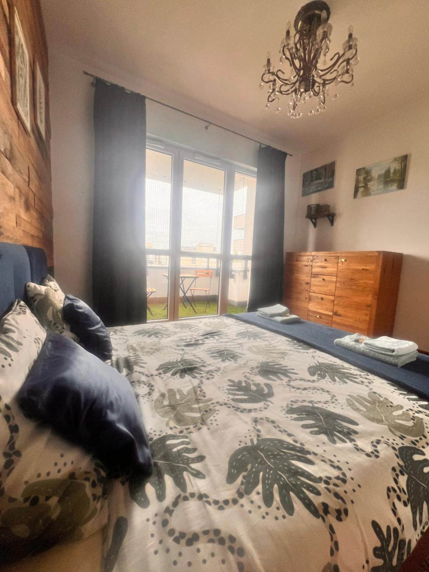 Lake Park Apartament With Free Parking Airport Netflix Apartment Warsaw Exterior photo