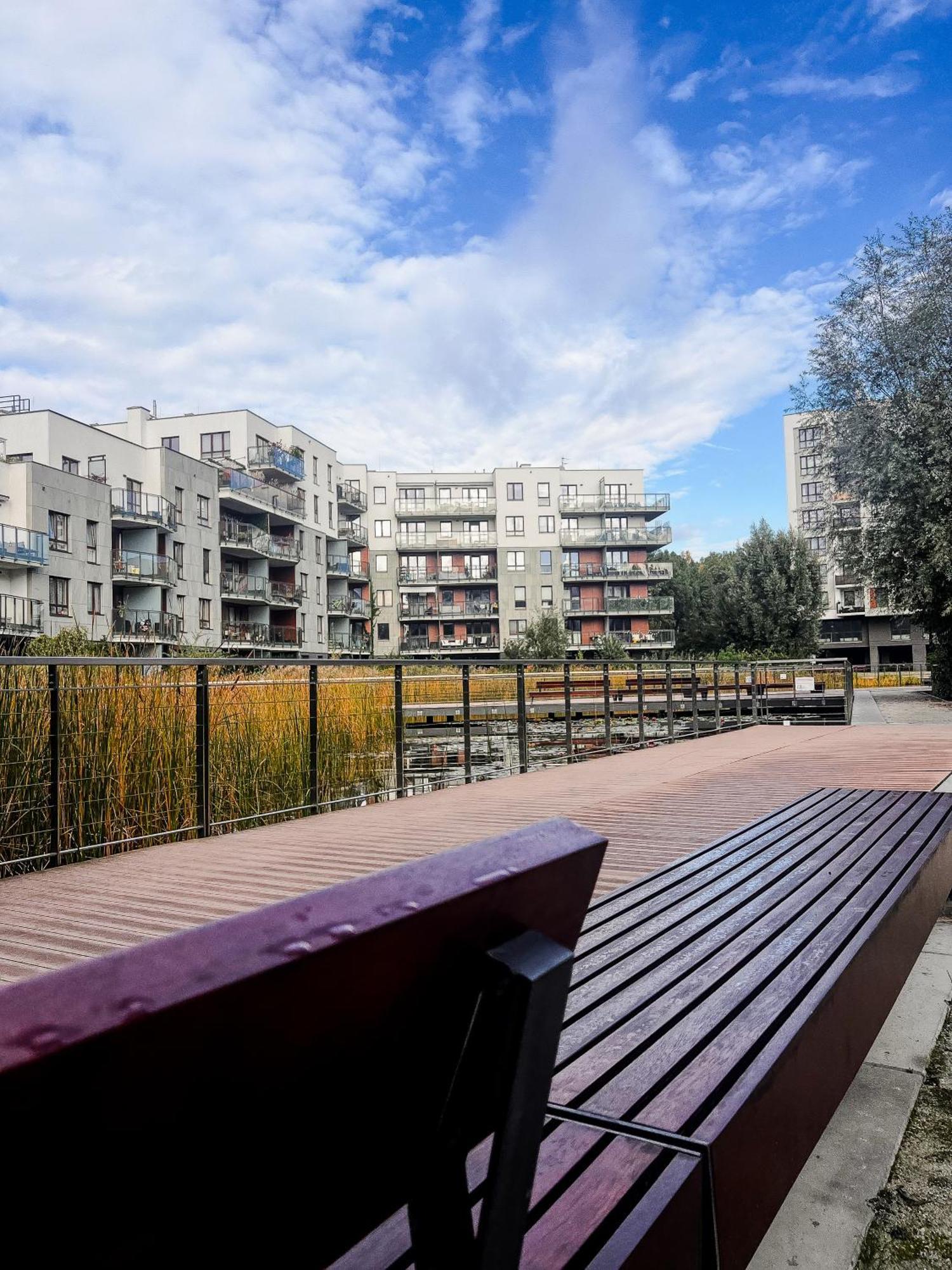 Lake Park Apartament With Free Parking Airport Netflix Apartment Warsaw Exterior photo